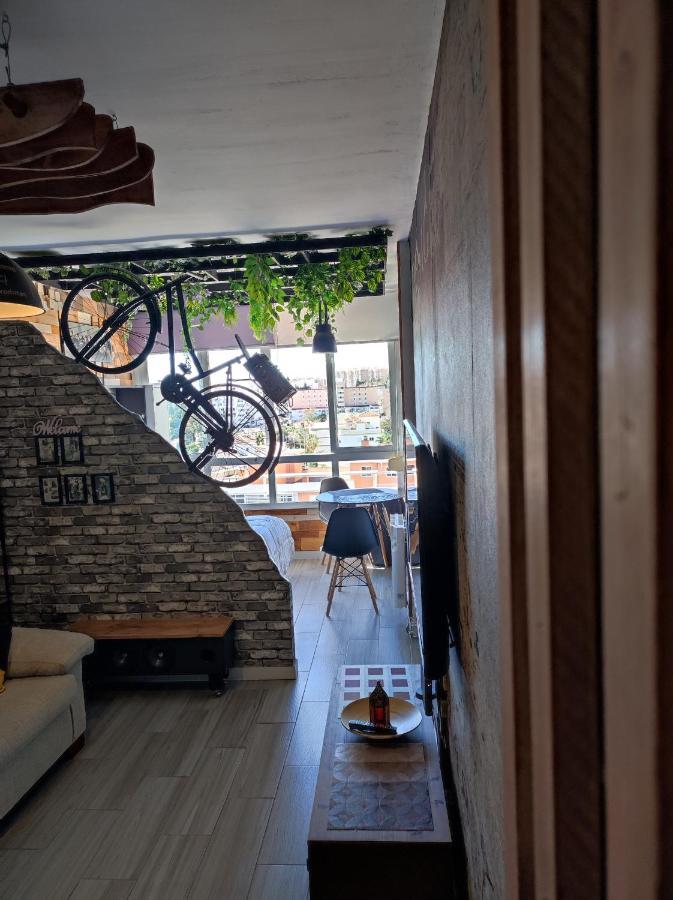 Saltillo Alto Gray Studio. Vistas Al Mar Y Piscina Torremolinos Ngoại thất bức ảnh