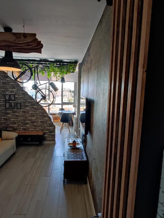 Saltillo Alto Gray Studio. Vistas Al Mar Y Piscina Torremolinos Ngoại thất bức ảnh