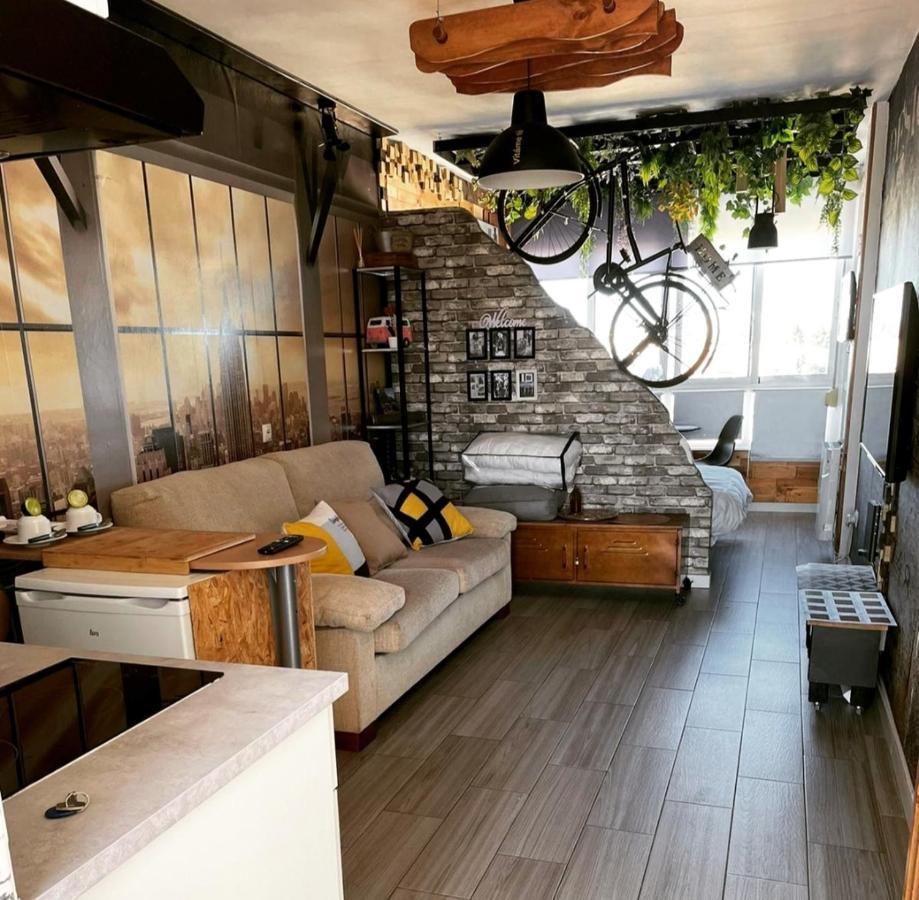 Saltillo Alto Gray Studio. Vistas Al Mar Y Piscina Torremolinos Ngoại thất bức ảnh